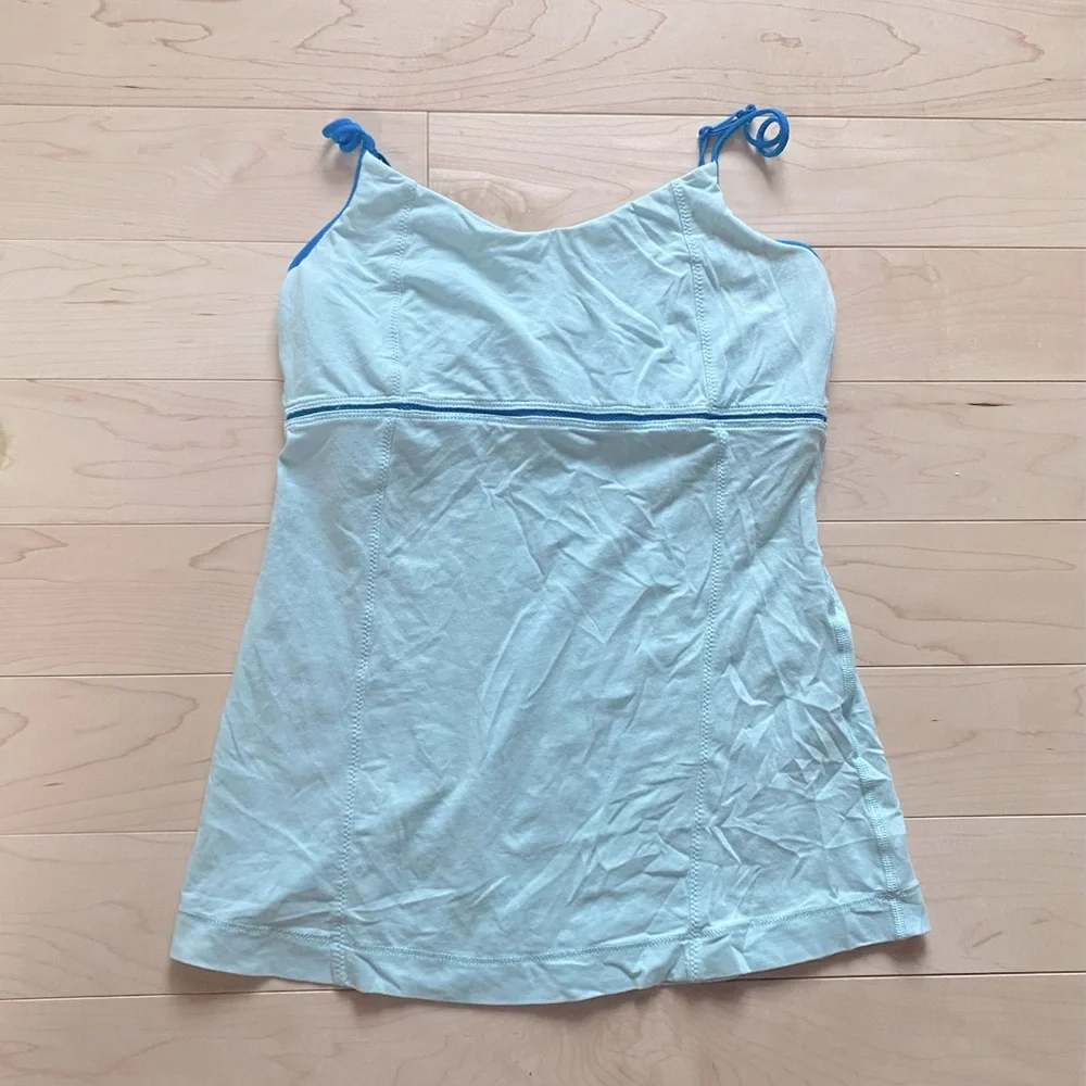 Lulululemon Tank Tops 4-6 - Picture 6 of 13